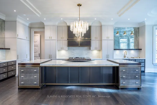 Additional image 11 of 15 Tudor Gate