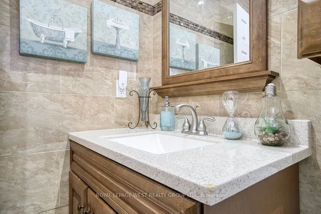 Additional image 16 of 3621 Lake Shore Blvd Unit PH1