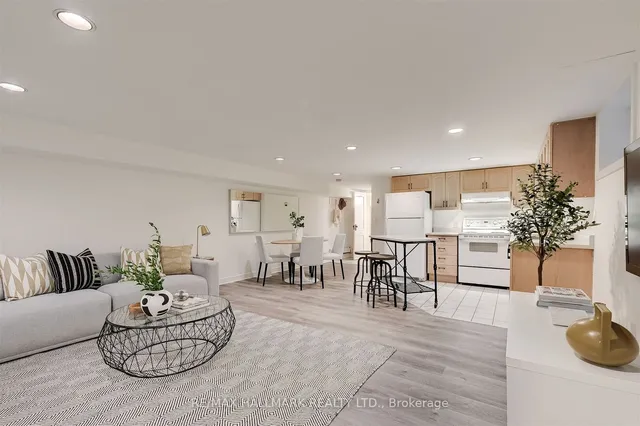 Additional image 25 of 78 Glen Manor Dr