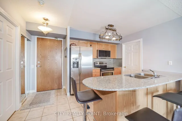 Additional image 3 of 1720 Eglington Ave Unit 807