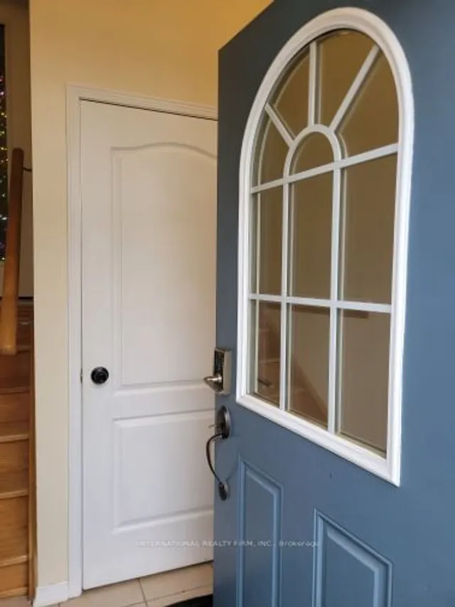 Additional image 31 of 23 Hackett Ave