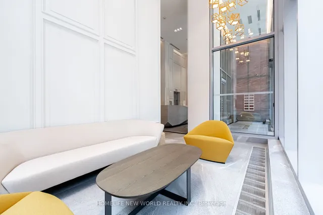 Additional image 3 of 1 Gloucester St Unit 915