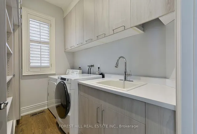 Additional image 28 of 382 Bedford Park Ave