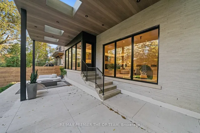 Additional image 38 of 35 Botfield Ave