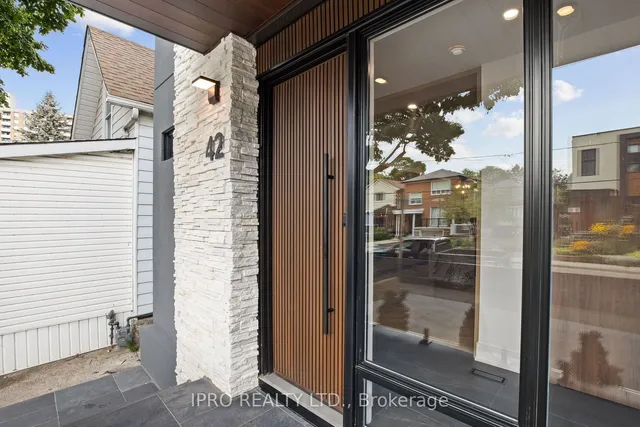 Additional image 2 of 42 Warren Cres