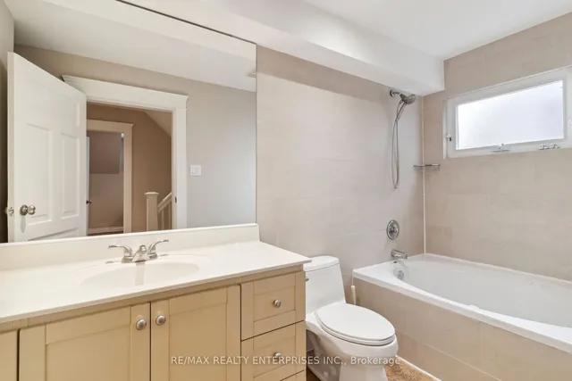 Additional image 28 of 70 Oriole Rd