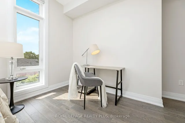 Additional image 20 of 721 Lawrence Ave Unit 84