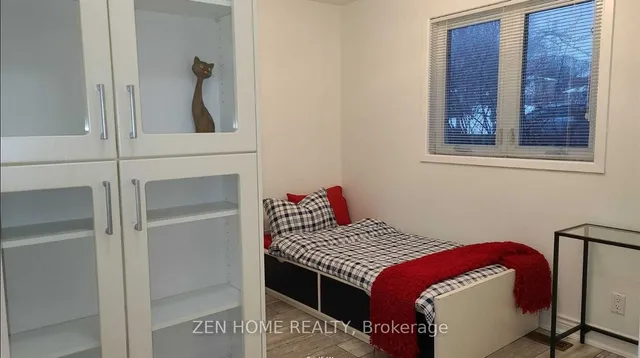 Additional image 19 of 38 Cresthaven Dr