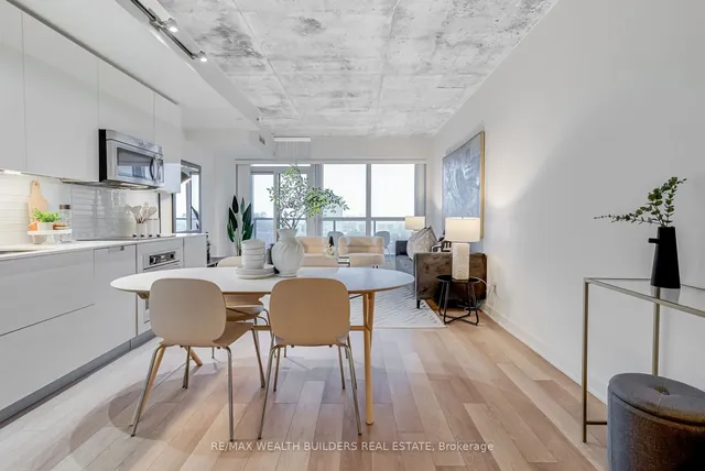 Additional image 8 of 210 Simcoe St Unit 1706