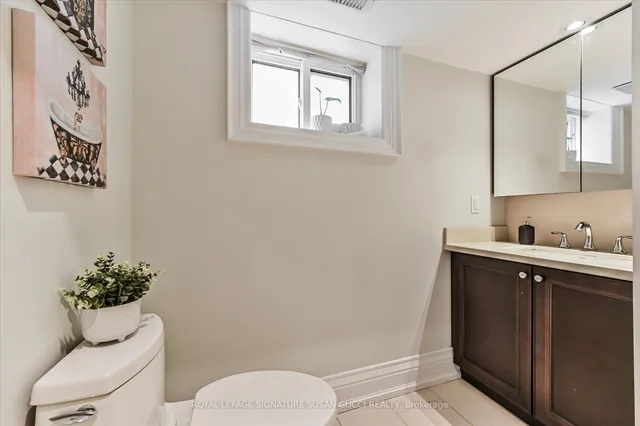 Additional image 33 of 11 Northbrook Rd