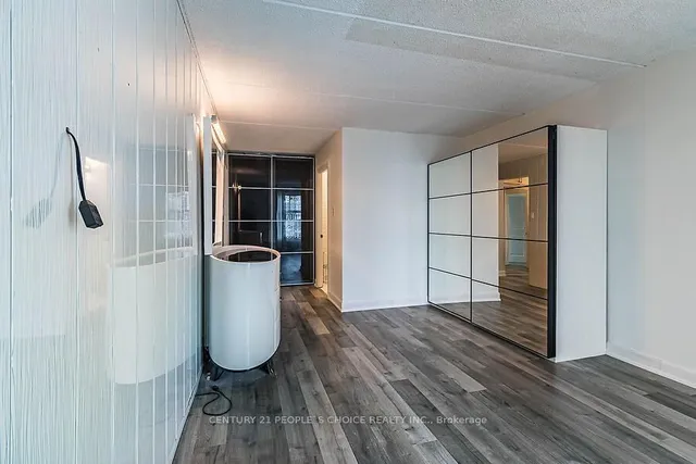 Additional image 23 of 2 Glamorgan Ave Unit 1007