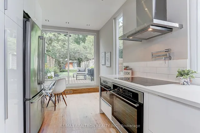 Additional image 16 of 14 Marion St