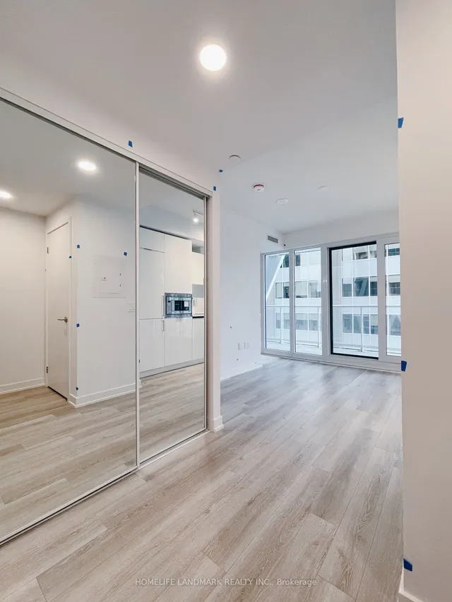 Additional image 12 of 230 Simcoe St Unit 1629