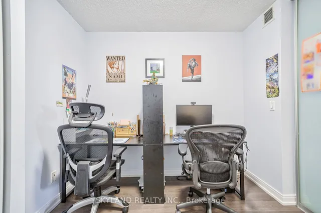 Additional image 12 of 255 Village Green Sq Unit 2204