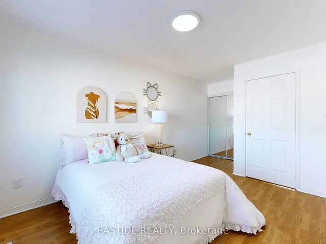 Additional image 30 of 83 Mondeo Dr Unit 168