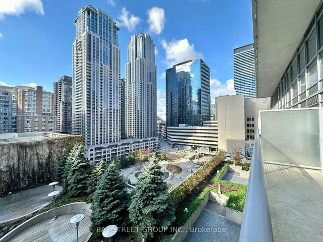 Additional image 4 of 386 Yonge St Unit 720