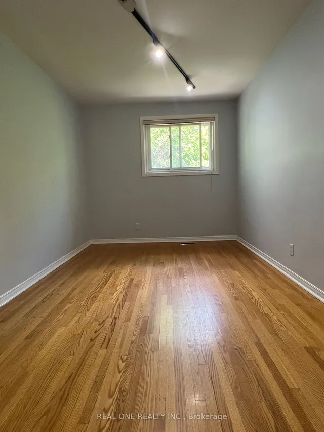 Additional image 15 of 34 Shippigan Cres