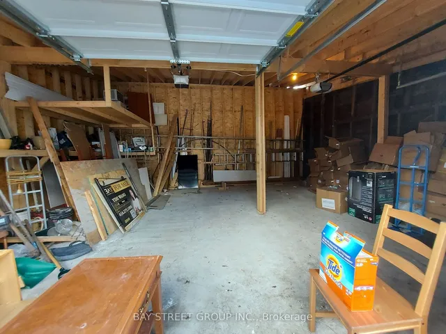 Additional image 32 of 70 Lansdowne Ave