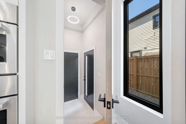 Additional image 15 of 16 Walsh Ave