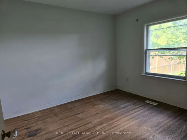 Additional image 12 of 46 Devondale Ave
