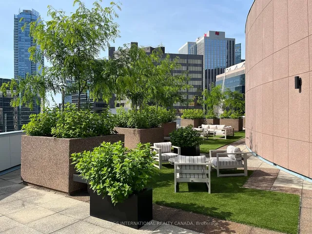 Additional image 37 of 33 University Ave Unit 2506