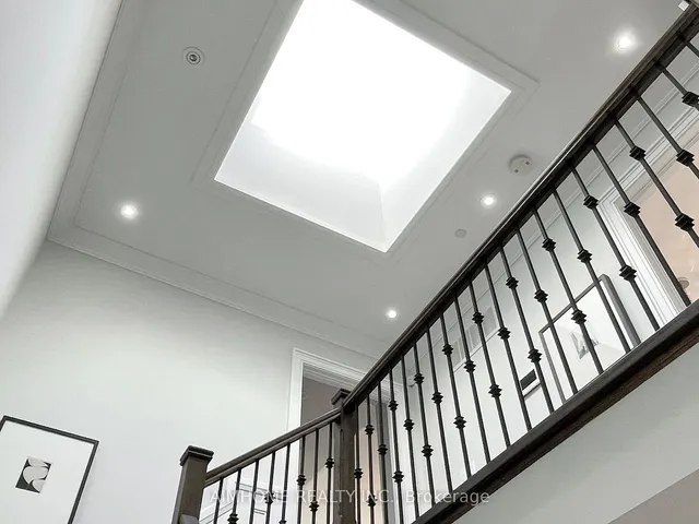 Additional image 17 of 143 Kingsdale Ave