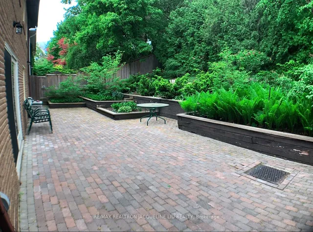 Additional image 11 of 34 Elliotwood Crt