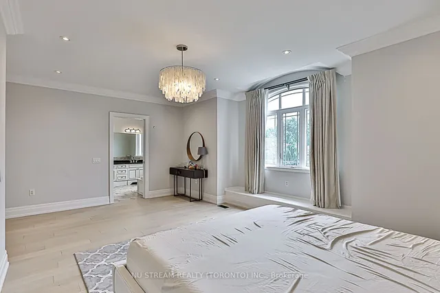 Additional image 22 of 28 Abitibi Ave