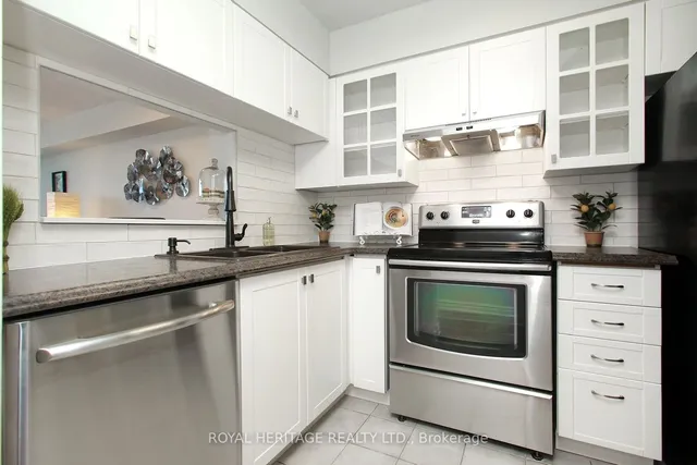 Additional image 6 of 3231 Eglinton Ave Unit 505