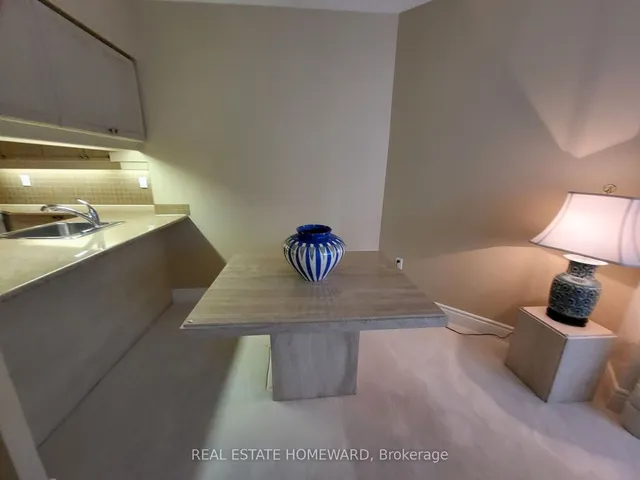 Additional image 6 of 887 Bay St Unit 905