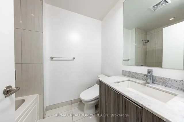 Additional image 20 of 955 Bay St Unit 3907