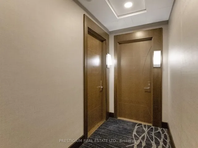 Additional image 5 of 388 Yonge St Unit 6901