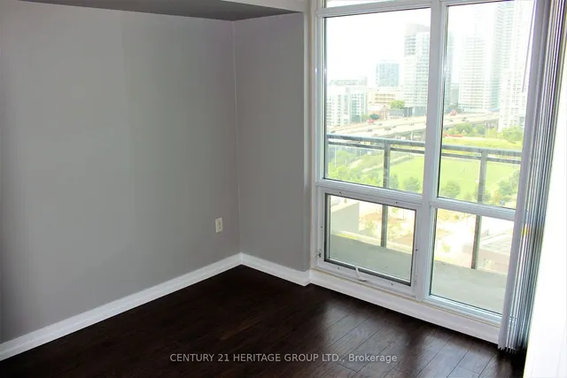 Additional image 8 of 15 Fort York Blvd Unit 1802