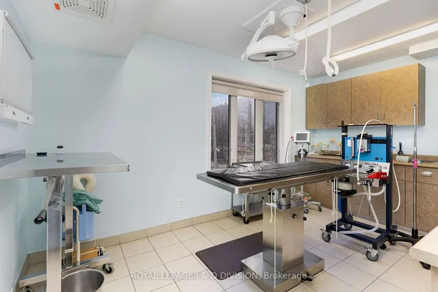 Additional image 28 of 29 Chaplin Cres