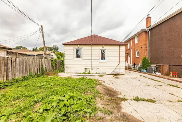 Additional image 33 of 9 Hertford Ave