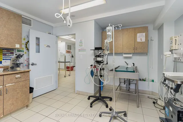 Additional image 27 of 29 Chaplin Cres