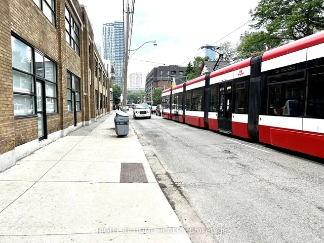 Additional image 26 of 365 Dundas St Unit 102