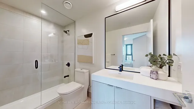 Additional image 23 of 250 Lawrence Ave Unit 624