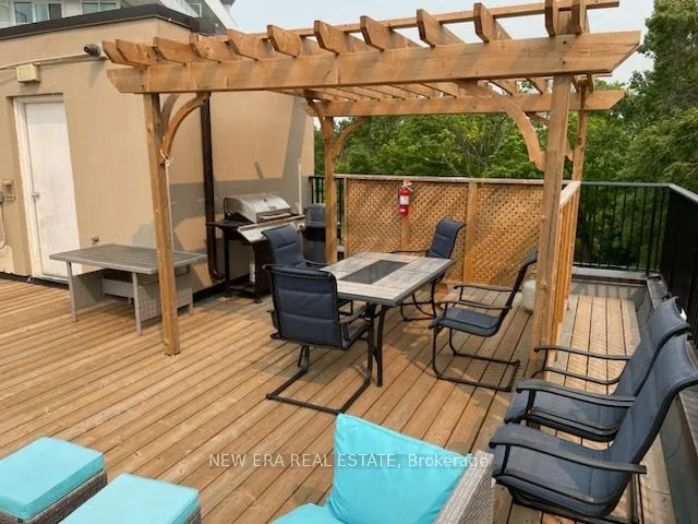 Additional image 12 of 4198 Dundas St Unit 210