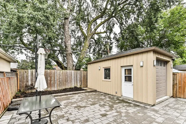 Additional image 39 of 11 Northbrook Rd