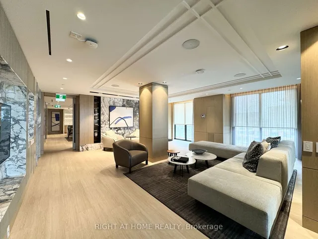 Additional image 2 of 118 Merchants' Wharf Unit 912