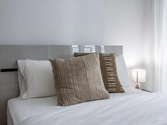 Additional image 17 of 65 Bremner Blvd Unit 1203