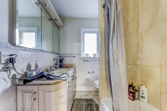 Additional image 16 of 8 Bonacres Ave