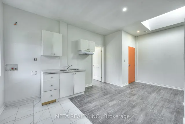 Additional image 27 of 35 Duncombe Blvd