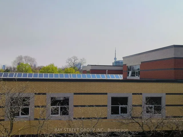 Additional image 38 of 70 Lansdowne Ave