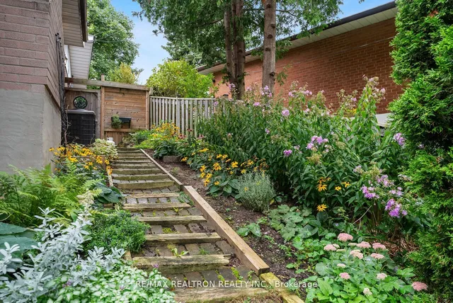 Additional image 33 of 109 Thicketwood Dr