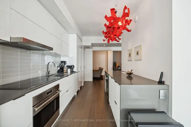 Additional image 7 of 1 Bloor St Unit 6805