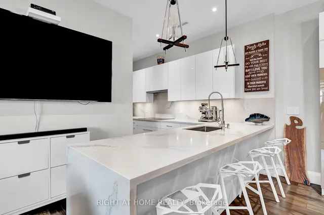 Additional image 13 of 2045 Lake Shore Blvd Unit 2507