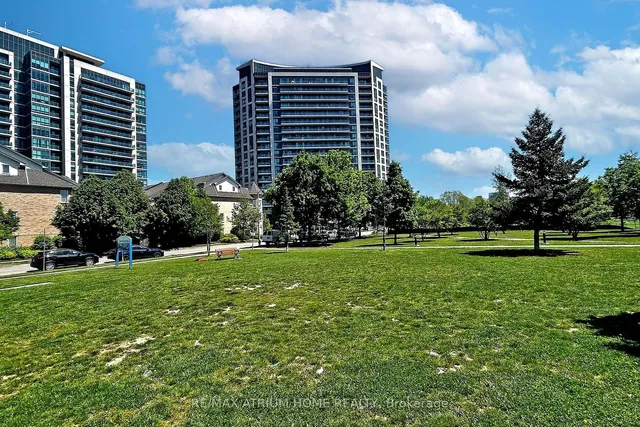 Additional image 39 of 160 Vanderhoof Ave Unit 1018