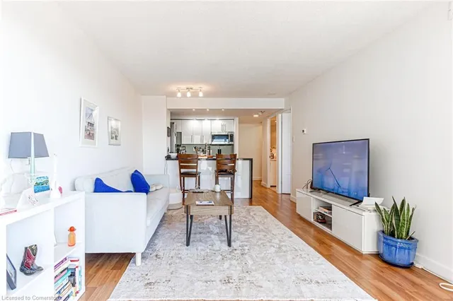 Additional image 14 of 725 King St Unit 901